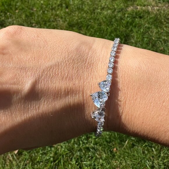 3 hearts Cubic Zirconia Tennis Bracelet Bridal CZ Link Bracelet, Diamond Color - Picture 7 of 7